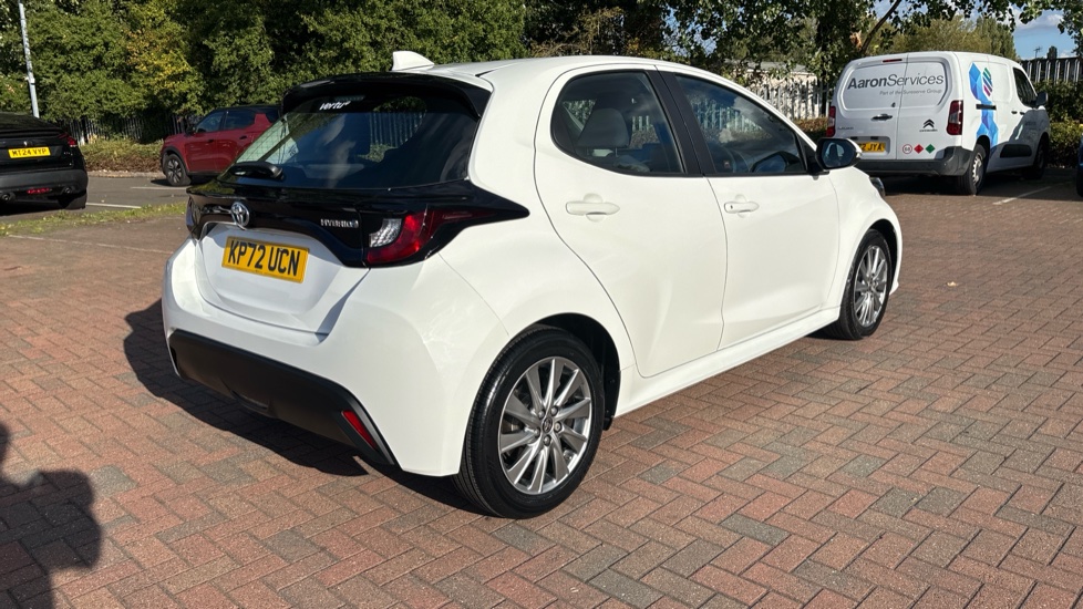 Toyota Yaris 1.5 Hybrid Icon 5dr CVT Hybrid Hatchback - Image 45
