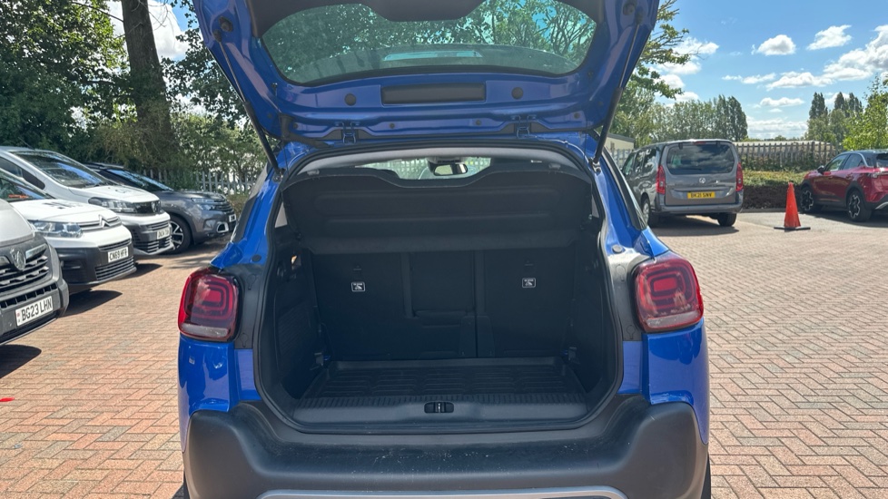 Citroen C3 Aircross 1.2 PureTech 130 Shine Plus 5dr EAT6 Petrol Hatchback - Image 4