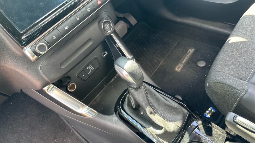 Citroen C3 Aircross 1.2 PureTech 130 Shine Plus 5dr EAT6 Petrol Hatchback - Image 13