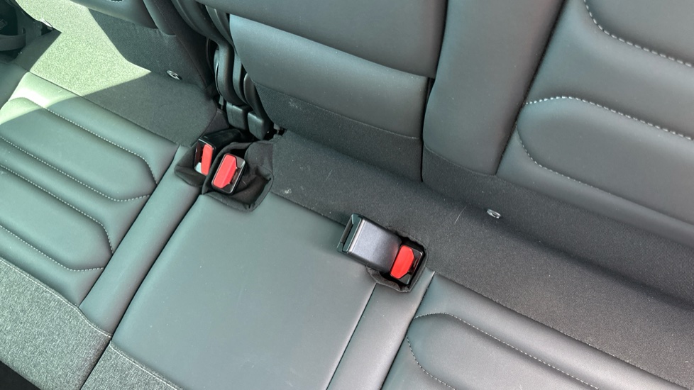 Citroen C3 Aircross 1.2 PureTech 130 Shine Plus 5dr EAT6 Petrol Hatchback - Image 17