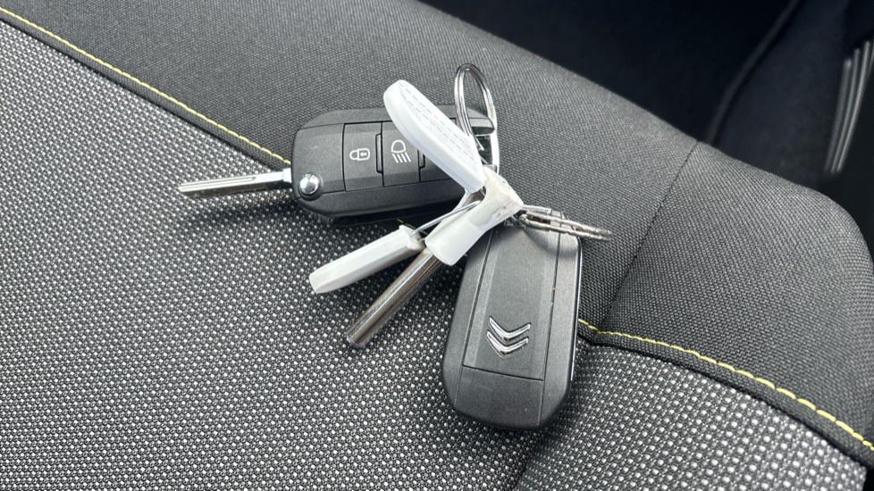 Citroen C3 1.2 PureTech You 5dr Petrol Hatchback - Image 20