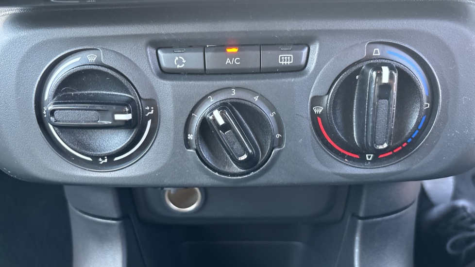 Citroen C3 1.2 PureTech You 5dr Petrol Hatchback - Image 23