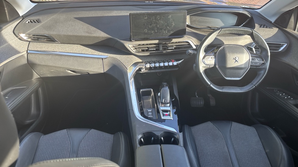 Peugeot 5008 1.2 PureTech Allure Premium 5dr EAT8 Petrol Estate - Image 10