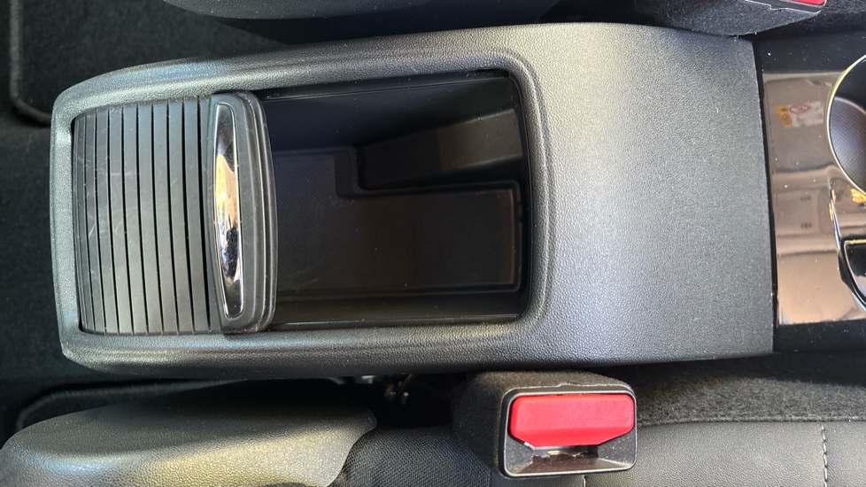 Citroen C3 Aircross 1.2 PureTech 130 Max 5dr EAT6 Petrol Hatchback - Image 29