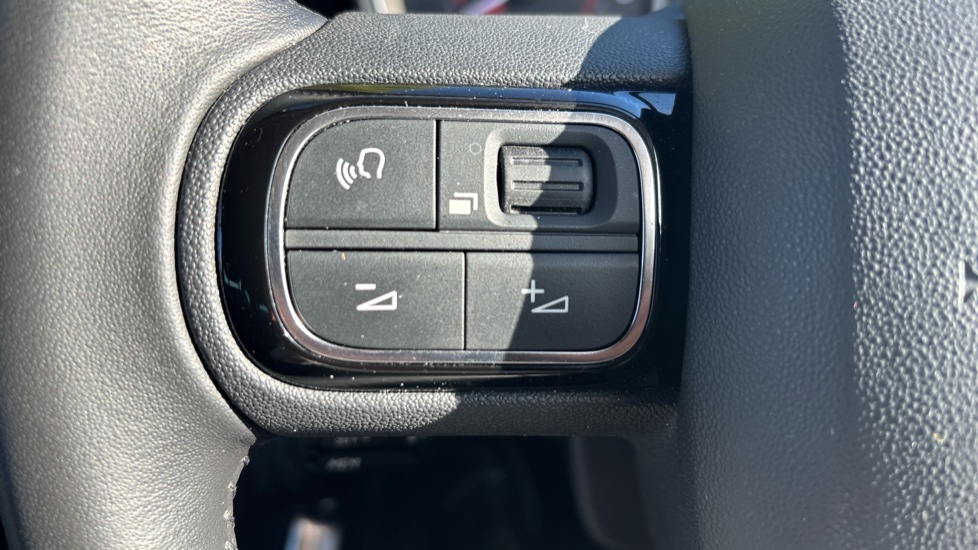 Citroen C3 Aircross 1.2 PureTech 130 Max 5dr EAT6 Petrol Hatchback - Image 31