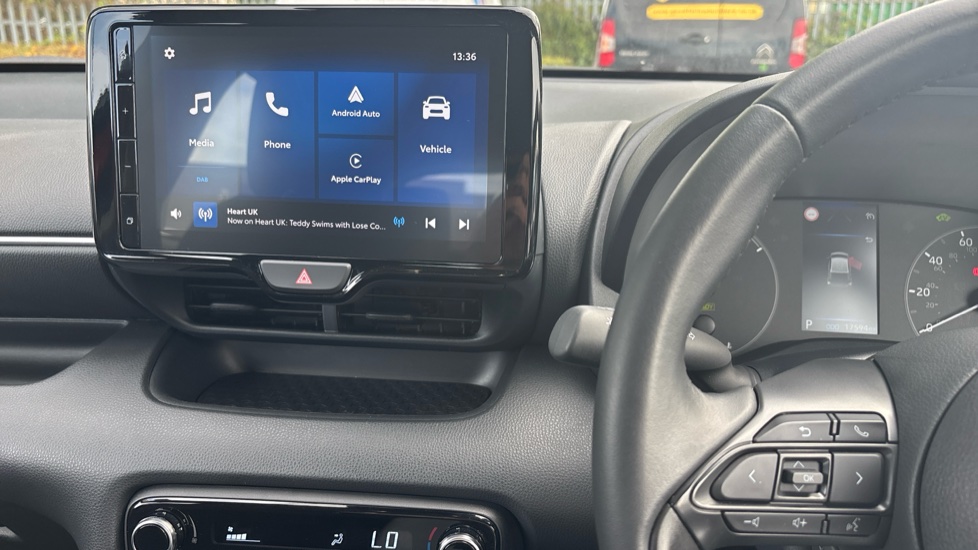 Toyota Yaris 1.5 Hybrid Icon 5dr CVT Hybrid Hatchback - Image 14