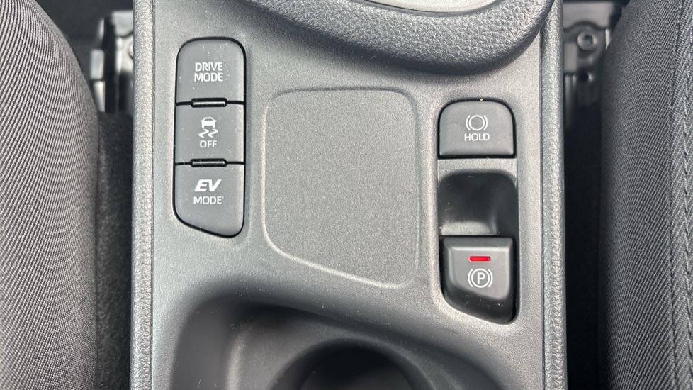 Toyota Yaris 1.5 Hybrid Icon 5dr CVT Hybrid Hatchback - Image 27