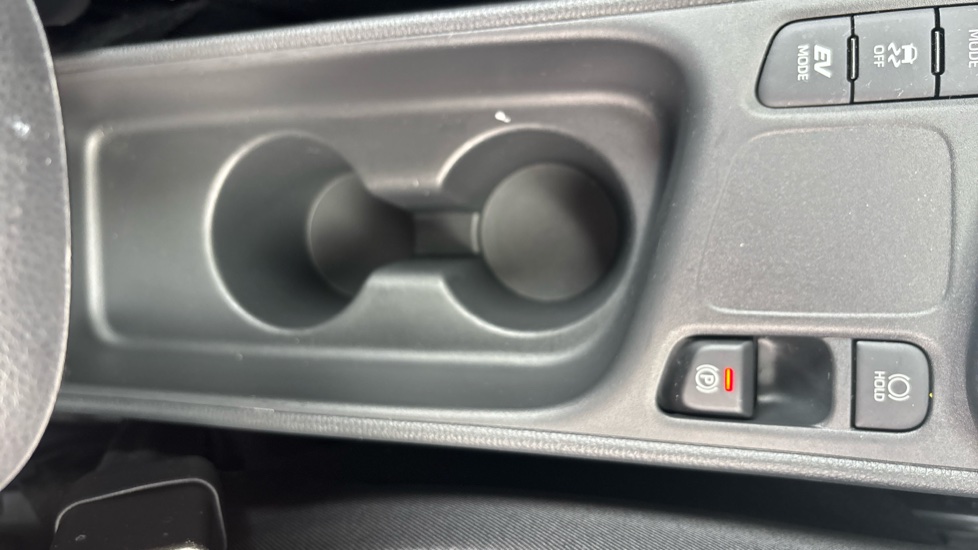 Toyota Yaris 1.5 Hybrid Icon 5dr CVT Hybrid Hatchback - Image 28