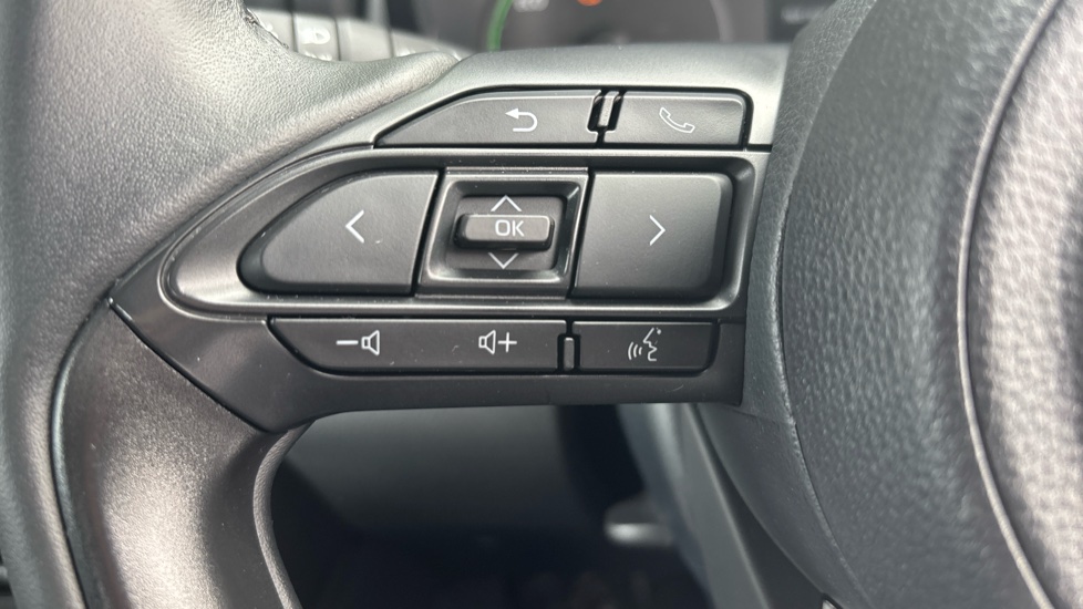Toyota Yaris 1.5 Hybrid Icon 5dr CVT Hybrid Hatchback - Image 30