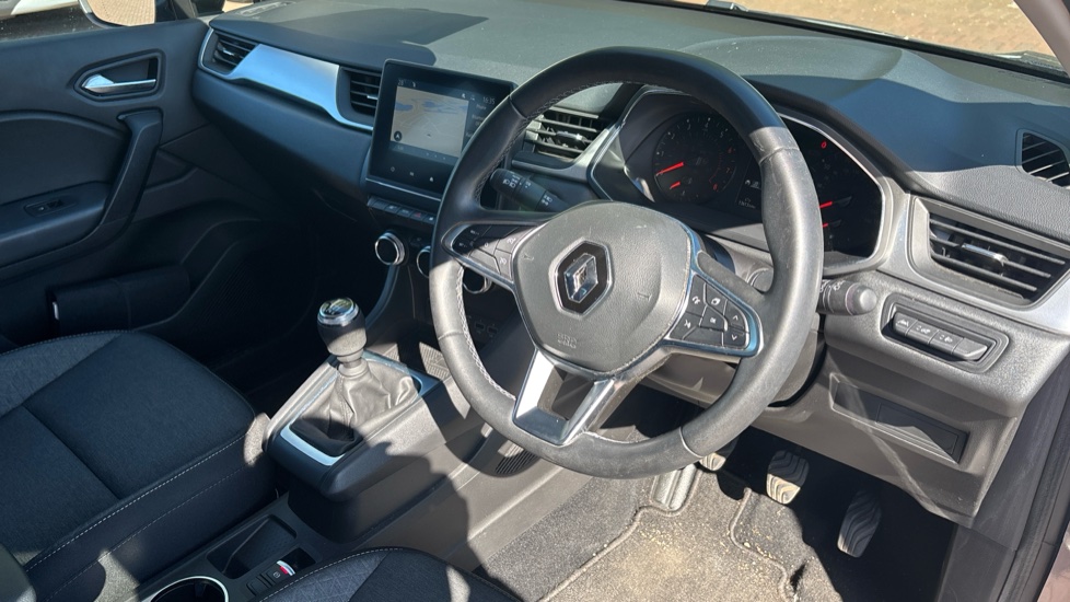 Renault Captur 1.0 TCE 90 Iconic Edition 5dr Petrol Hatchback - Image 11