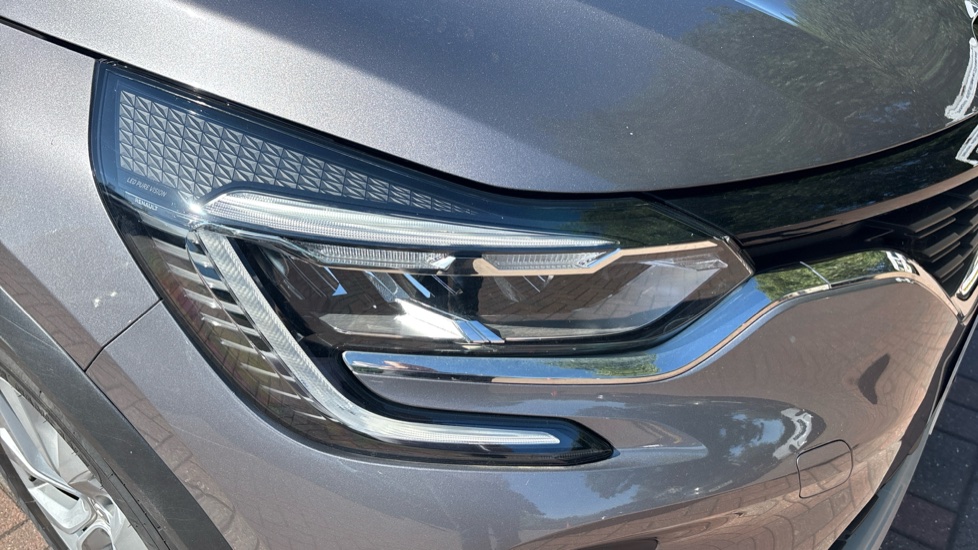 Renault Captur 1.0 TCE 90 Iconic Edition 5dr Petrol Hatchback - Image 38