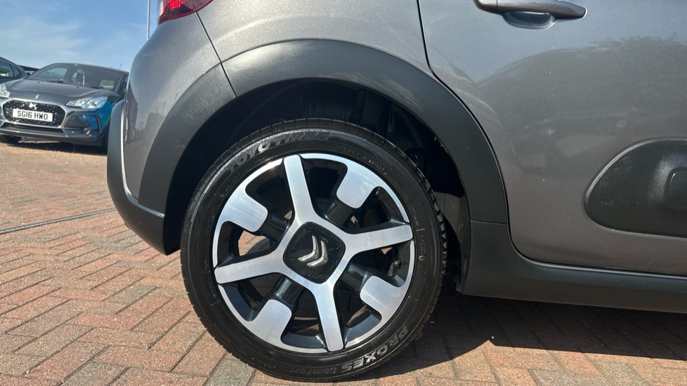 Citroen C3 1.2 PureTech 82 Flair Nav Edition 5dr Petrol Hatchback - Image 7