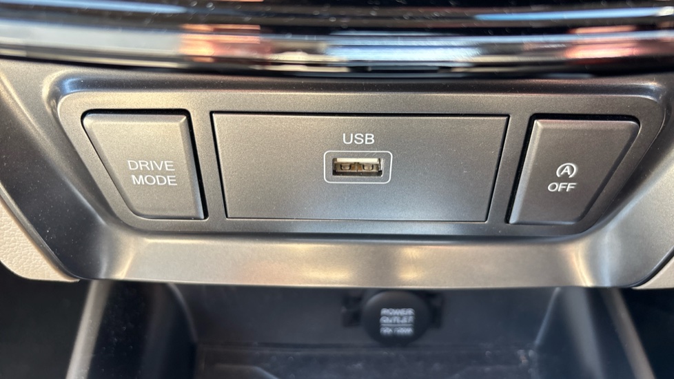 Ssangyong Tivoli 1.5P Ultimate Auto 5dr Petrol Hatchback - Image 27