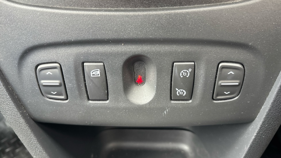 Dacia Sandero Stepway 0.9 TCe SE Twenty 5dr Petrol Hatchback - Image 25