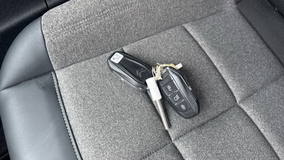 Citroen C5 Aircross 1.5 BlueHDi 130 Flair 5dr EAT8 Diesel Hatchback - Image 20
