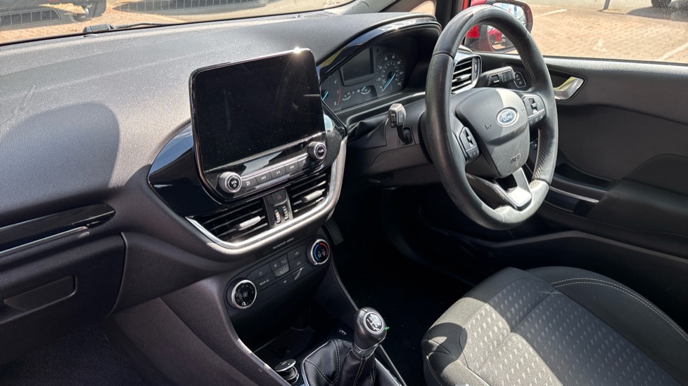 Ford Fiesta 1.1 Zetec 5dr Petrol Hatchback - Image 9