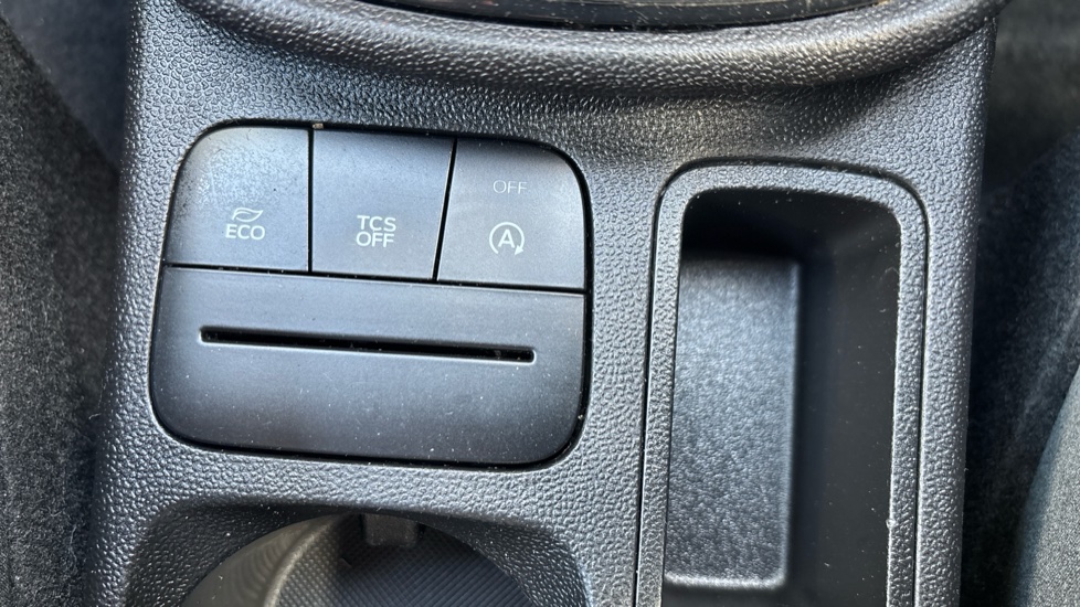 Ford Fiesta 1.1 Zetec 5dr Petrol Hatchback - Image 26