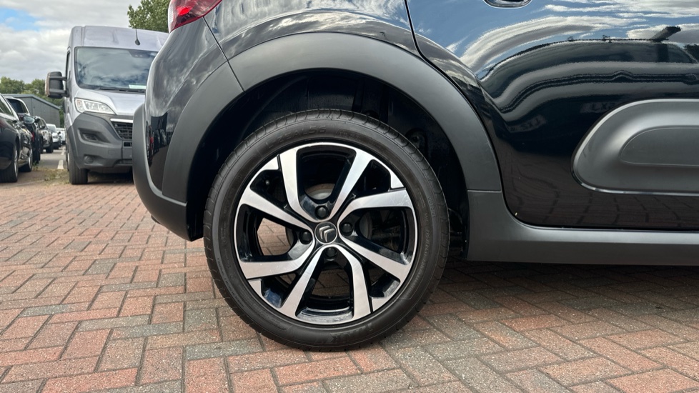 Citroen C3 1.2 PureTech Flair Plus 5dr Petrol Hatchback - Image 7