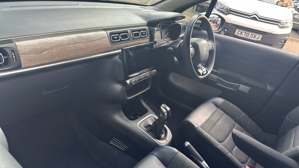 Citroen C3 1.2 PureTech Flair Plus 5dr Petrol Hatchback - Image 9