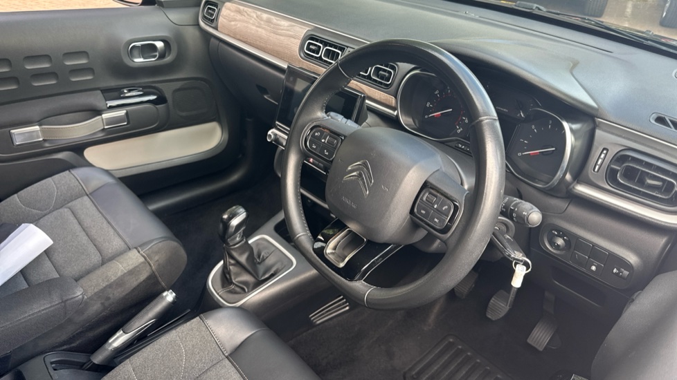 Citroen C3 1.2 PureTech Flair Plus 5dr Petrol Hatchback - Image 11