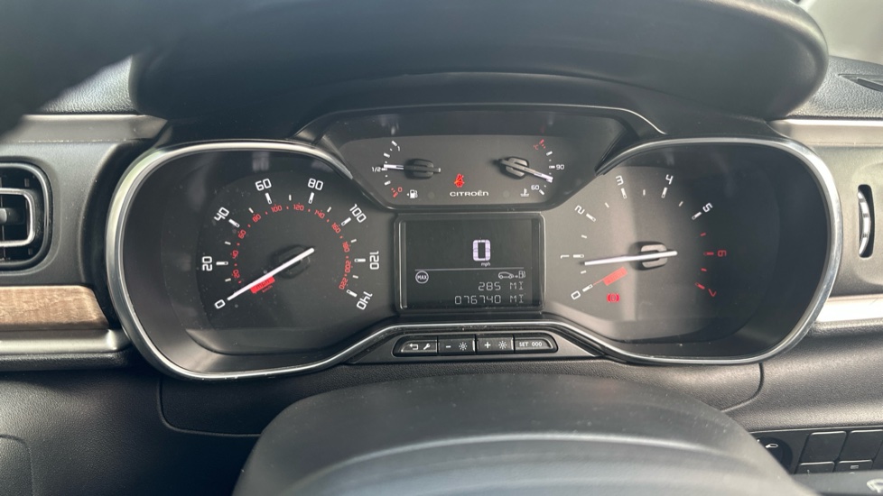 Citroen C3 1.2 PureTech Flair Plus 5dr Petrol Hatchback - Image 18