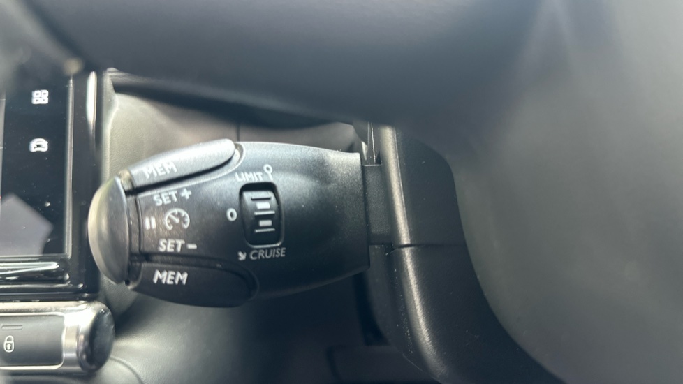 Citroen C3 1.2 PureTech Flair Plus 5dr Petrol Hatchback - Image 27