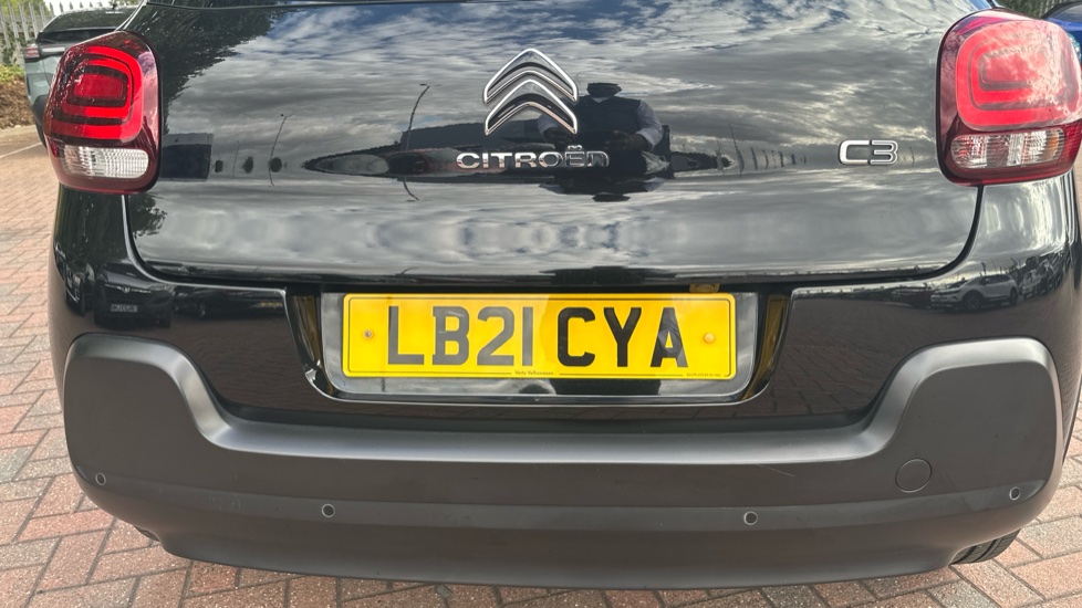 Citroen C3 1.2 PureTech Flair Plus 5dr Petrol Hatchback - Image 39