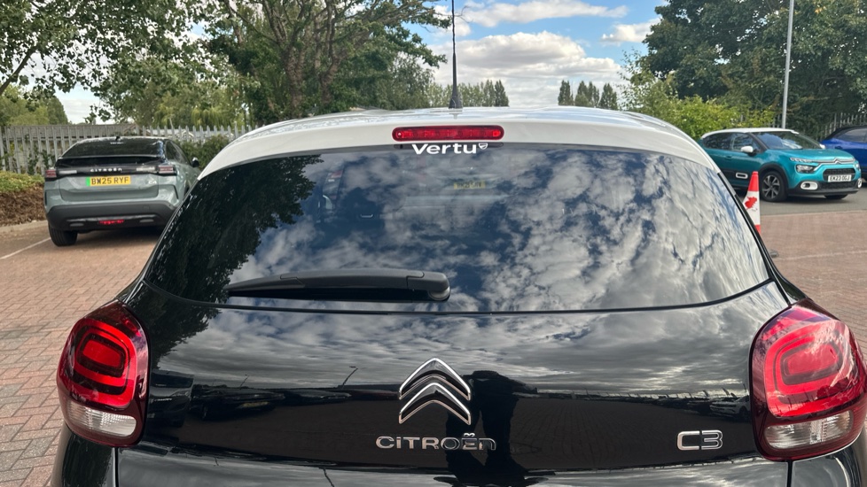 Citroen C3 1.2 PureTech Flair Plus 5dr Petrol Hatchback - Image 40