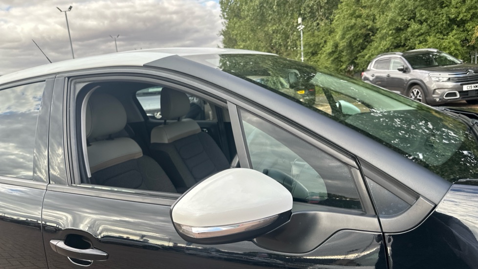 Citroen C3 1.2 PureTech Flair Plus 5dr Petrol Hatchback - Image 41
