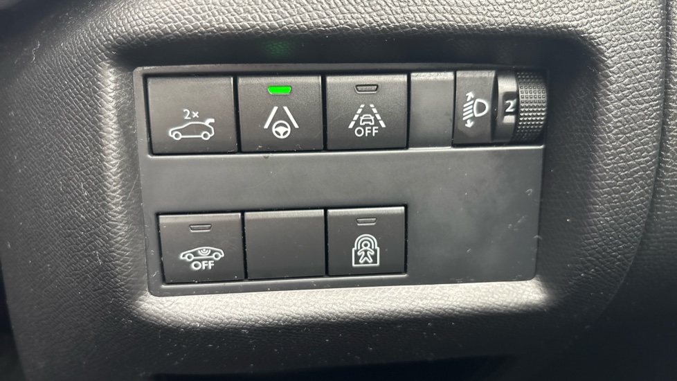 Citroen C5 Aircross 1.6 PureTech 180 Flair Plus 5dr EAT8 Petrol Hatchback - Image 36