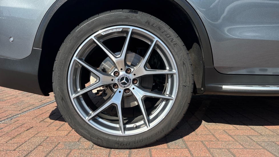 Mercedes-Benz GLC Coupe GLC 300d 4Matic AMG Line Prem Plus 5dr 9G-Tronic Diesel Estate - Image 7