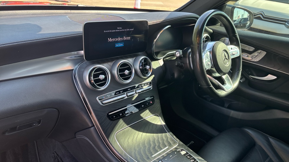 Mercedes-Benz GLC Coupe GLC 300d 4Matic AMG Line Prem Plus 5dr 9G-Tronic Diesel Estate - Image 9