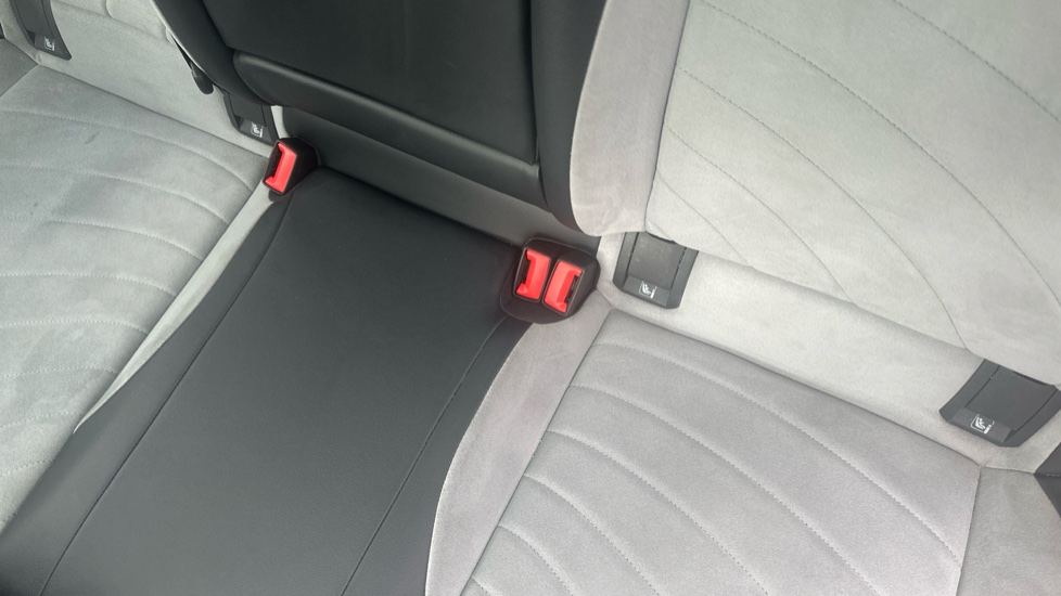 Volkswagen ID.3 107KW Family Pro 58kWh 5dr Auto Electric Hatchback - Image 17