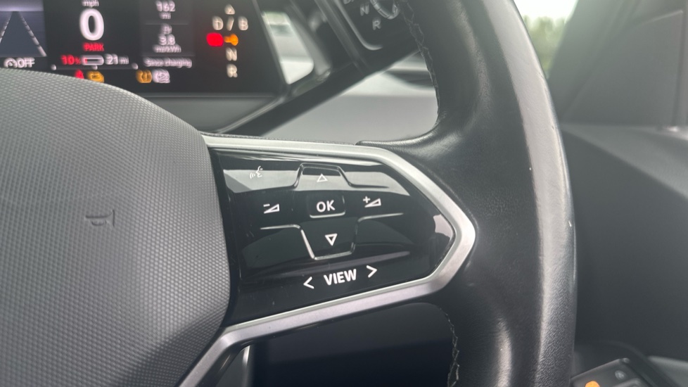 Volkswagen ID.3 107KW Family Pro 58kWh 5dr Auto Electric Hatchback - Image 23