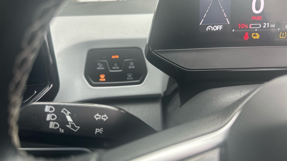 Volkswagen ID.3 107KW Family Pro 58kWh 5dr Auto Electric Hatchback - Image 25