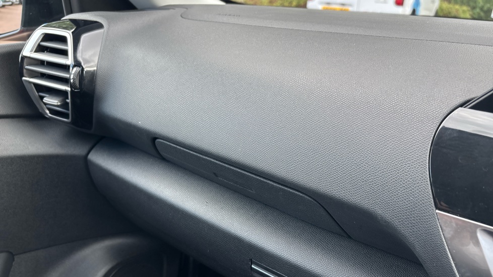 Citroen C4 1.2 PureTech [130] Max 5dr Auto Petrol Hatchback - Image 19