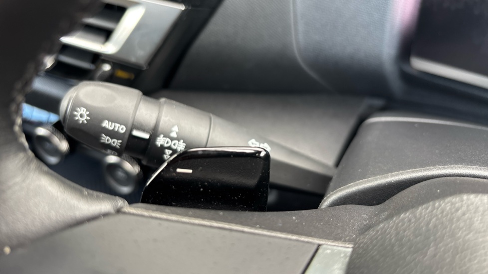 Citroen C4 1.2 PureTech [130] Max 5dr Auto Petrol Hatchback - Image 33