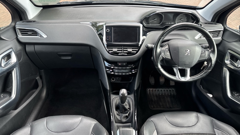 Peugeot 2008 1.2 PureTech Allure 5dr [Start Stop] Petrol Estate - Image 10