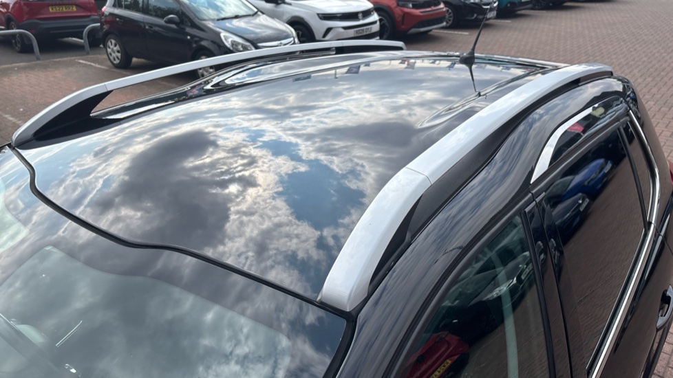 Peugeot 2008 1.2 PureTech Allure 5dr [Start Stop] Petrol Estate - Image 39