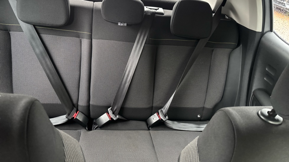 Citroen C3 1.2 PureTech Plus 5dr Petrol Hatchback - Image 15