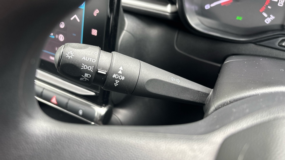 Citroen C3 1.2 PureTech Plus 5dr Petrol Hatchback - Image 31