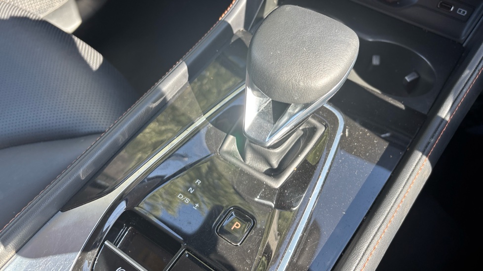 MG HS 1.5 T-GDI Trophy 5dr DCT Petrol Hatchback - Image 13