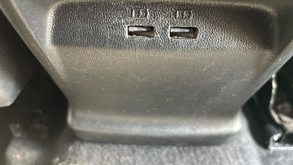 MG HS 1.5 T-GDI Trophy 5dr DCT Petrol Hatchback - Image 30