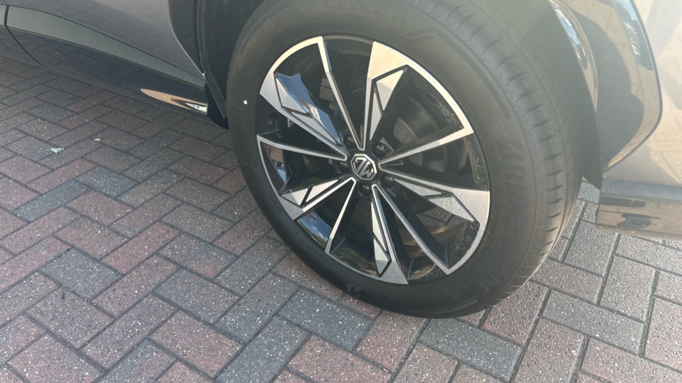 MG HS 1.5 T-GDI Trophy 5dr DCT Petrol Hatchback - Image 42