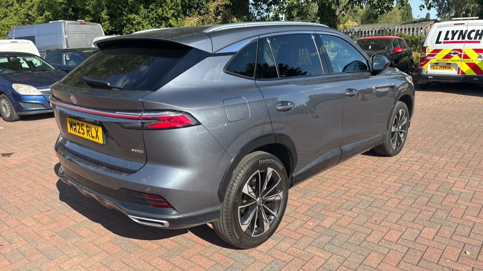 MG HS 1.5 T-GDI Trophy 5dr DCT Petrol Hatchback - Image 46