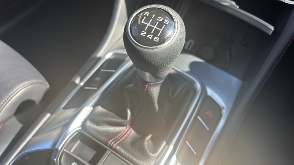 MG HS 1.5 T-GDI SE 5dr Petrol Hatchback - Image 13
