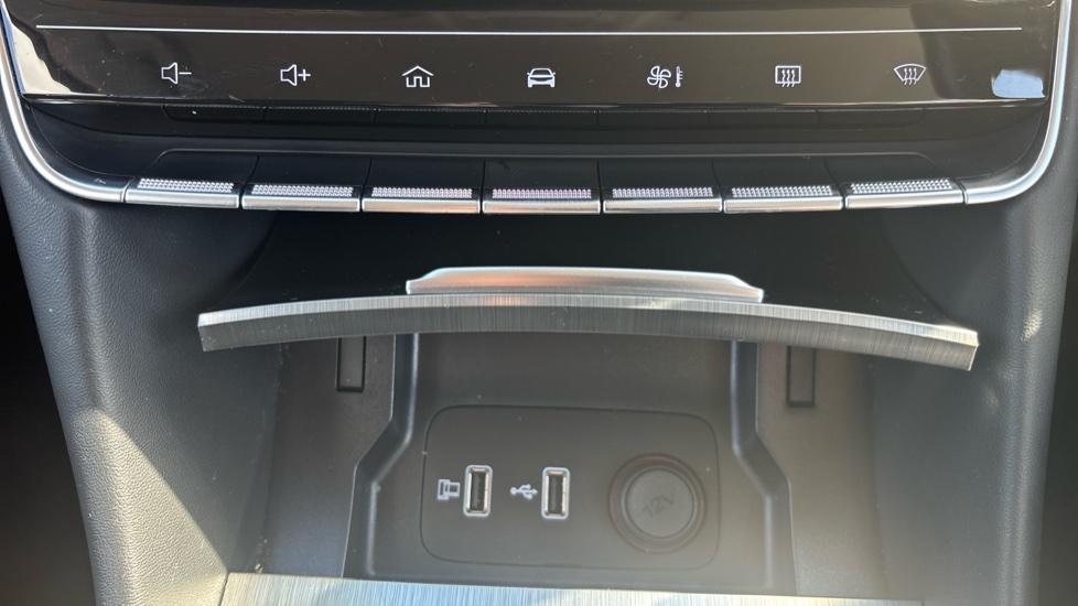 MG HS 1.5 T-GDI SE 5dr Petrol Hatchback - Image 30
