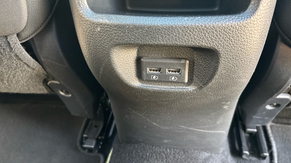 Nissan Qashqai 1.3 DiG-T N-Tec 5dr Petrol Hatchback - Image 32