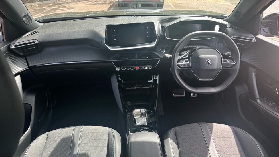 Peugeot 2008 100kW Allure Premium+ 50kWh 5dr Auto Electric Estate - Image 10