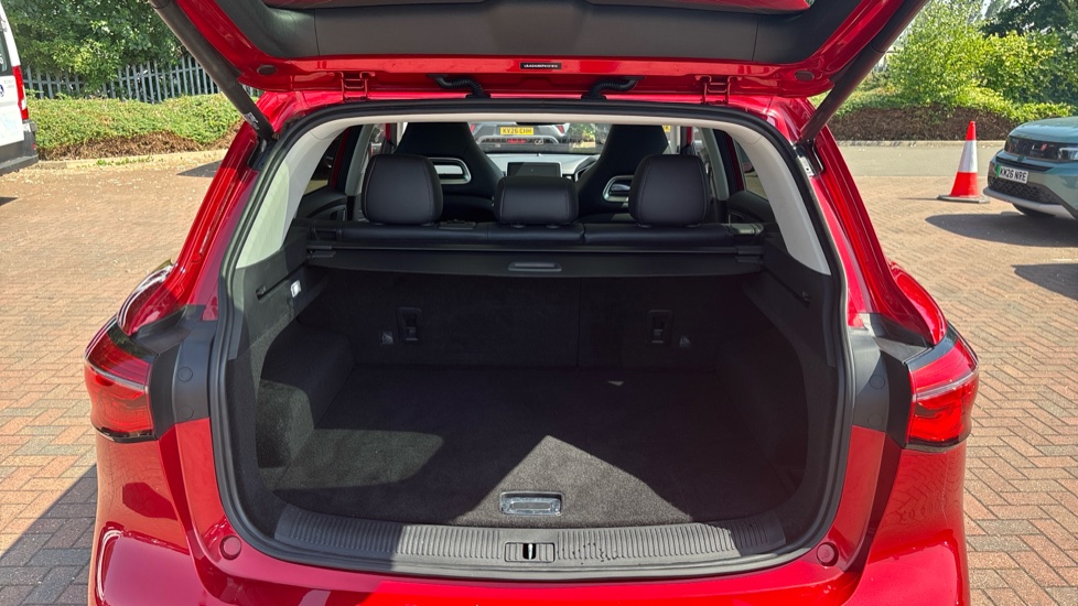 MG HS 1.5 T-GDI Exclusive 5dr DCT Petrol Hatchback - Image 4